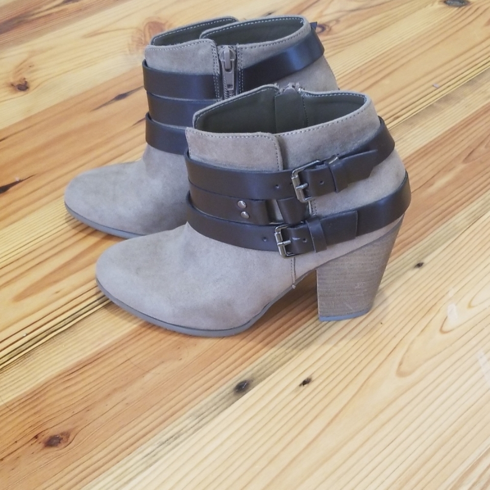 Carlos Santana booties